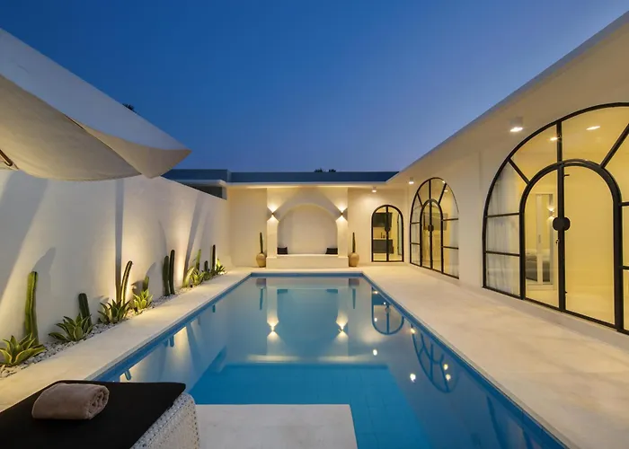 Pesaro Villas, Collection By Portier ヴィラ *