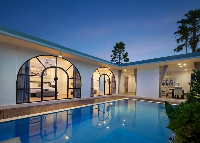 Pesaro Villas, Collection By Portier スミニャック