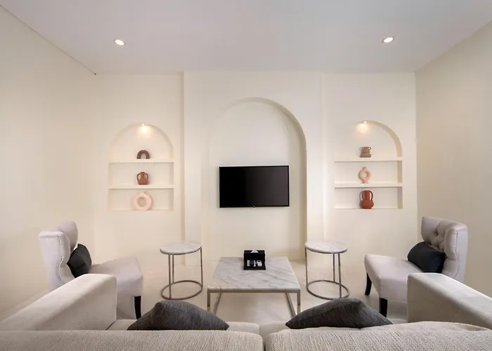 Pesaro Villas, Collection By Portier ヴィラ スミニャック